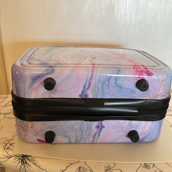 Beauty/Travel case - Picture 11 of 11